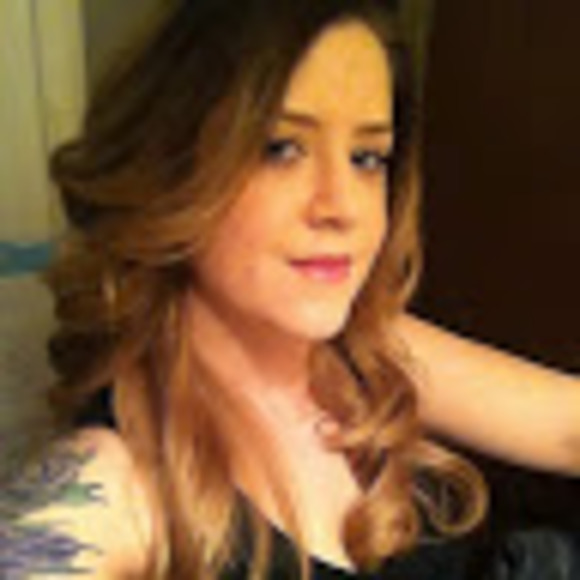 Meet your Posher, Amanda - Picture 1 of 1